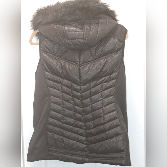MICHAEL KORS Black Quilted Puffer Vest W/Faux Fur Trim, Removable Hoodie, Sz L - Picture 4 of 16